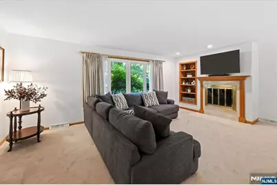 600 Sloat Place, River Vale Township, NJ 07675 - Photo 6