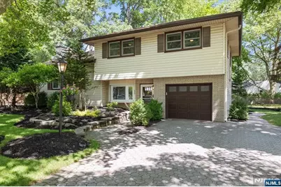 600 Sloat Place, River Vale Township, NJ 07675 - Photo 2