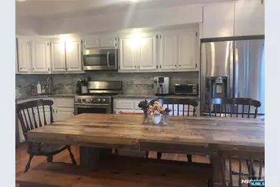 82 Meadowview Court, Leonia, NJ 07605 - Photo 8