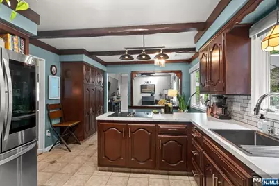 21 Carteret Street, West Milford, NJ 07480 - Photo 12