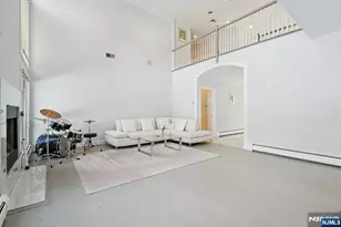 32 Laurie Dr, Englewood Cliffs, NJ 07632 - Photo 20