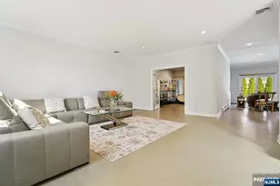 32 Laurie Dr, Englewood Cliffs, NJ 07632 - Photo 18