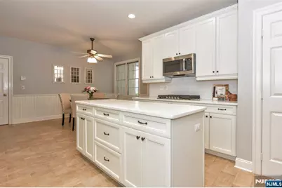 804 Fieldstone Terrace, Wyckoff Township, NJ 07481 - Photo 16