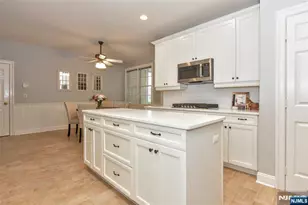 804 Fieldstone Terrace, Wyckoff Township, NJ 07481 - Photo 16