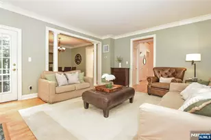 804 Fieldstone Terrace, Wyckoff Township, NJ 07481 - Photo 8
