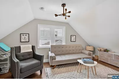 577 Grenville Avenue, Teaneck Township, NJ 07666 - Photo 28