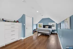 577 Grenville Ave, Teaneck Township, NJ 07666 - Photo 30