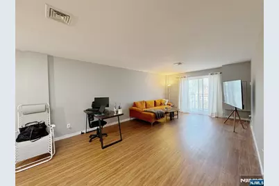 99 Teaneck Road 305 #305, Ridgefield Park, NJ 07660 - Photo 4