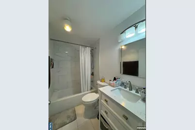99 Teaneck Road 305 #305, Ridgefield Park, NJ 07660 - Photo 6