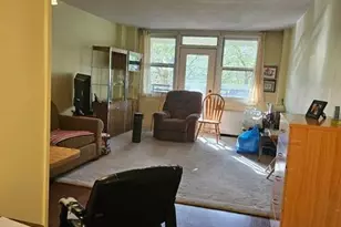 2200 N Central Road 2V, Fort Lee, NJ 07024 - Photo 2