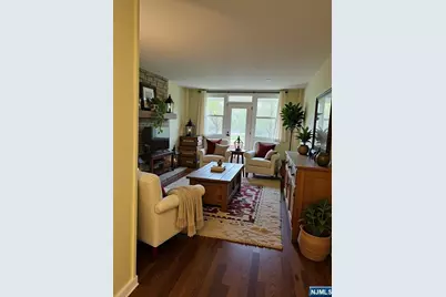 2200 N Central Road 2V #2V, Fort Lee, NJ 07024 - Photo 24