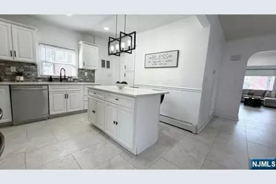 49 Orange Avenue, Elmwood Park, NJ 07407 - Photo 8