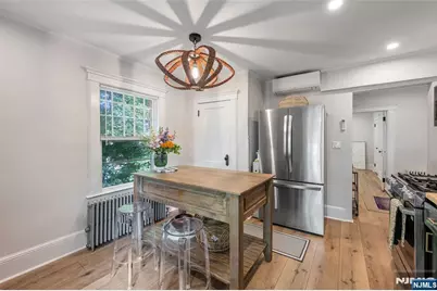 34 Washington Place 2nd Floor #2nd Floor, Ridgewood, NJ 07450 - Photo 4
