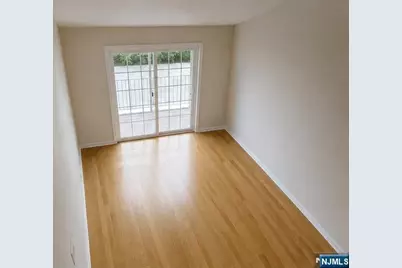 362 Cambridge, Butler, NJ 07405 - Photo 2