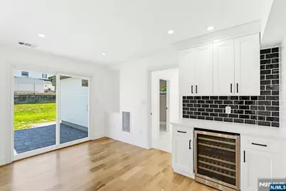48 Kendall Drive, Sayreville, NJ 08859 - Photo 8