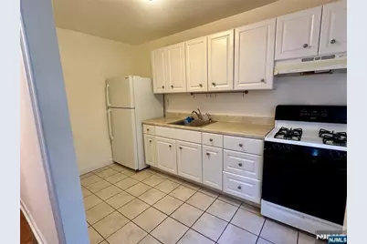 2329 Hudson Terrace B15 #B15, Fort Lee, NJ 07024 - Photo 6