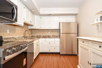 10 S Irving Street 9B #9B, Ridgewood, NJ 07450 - Photo 16