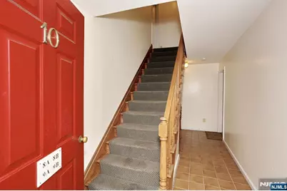 10 S Irving Street 9B #9B, Ridgewood, NJ 07450 - Photo 4