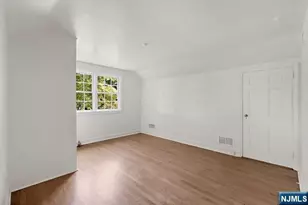 154 N Franklin Tpke, Ho Ho Kus, NJ 07423 - Photo 12