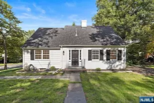 154 N Franklin Tpke, Ho Ho Kus, NJ 07423 - Photo 1