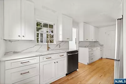 154 N Franklin Turnpike, Ho Ho Kus, NJ 07423 - Photo 6