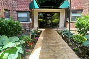 2335 Hudson Terrace C6, Fort Lee, NJ 07024 - Photo 2
