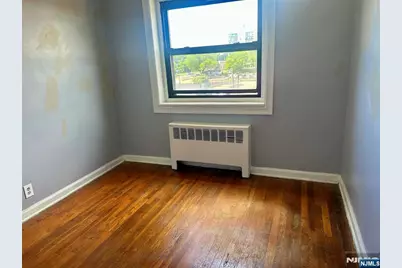 2335 Hudson Terrace C6 #C6, Fort Lee, NJ 07024 - Photo 4