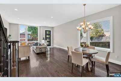 14 Hooks Lane, Edgewater, NJ 07020 - Photo 2
