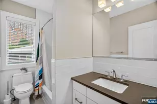 14 Hooks Ln, Edgewater, NJ 07020 - Photo 16