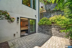 14 Hooks Ln, Edgewater, NJ 07020 - Photo 22