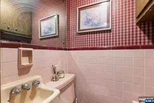 16 Summit Rd, Clifton, NJ 07012 - Photo 8