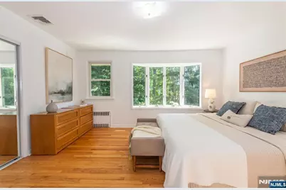 110 Woodlawn Avenue, Clifton, NJ 07013 - Photo 26