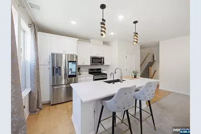 44 Leahy Drive, Wood Ridge, NJ 07075 - Photo 12