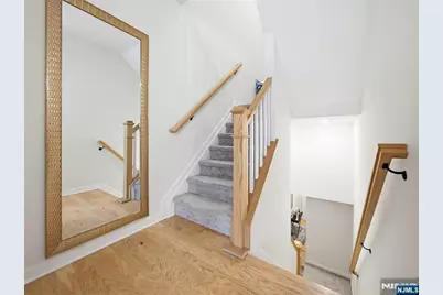 44 Leahy Drive, Wood Ridge, NJ 07075 - Photo 4