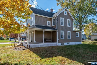 238 Van Avenue, Pompton Lakes, NJ 07442 - Photo 6