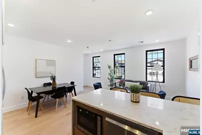 113 Oak Street, Jersey City, NJ 07304 - Photo 6