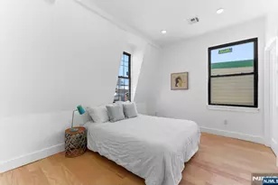 113 Oak St, Jersey City, NJ 07304 - Photo 28