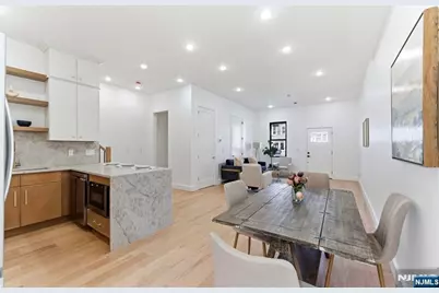 113 Oak Street, Jersey City, NJ 07304 - Photo 4