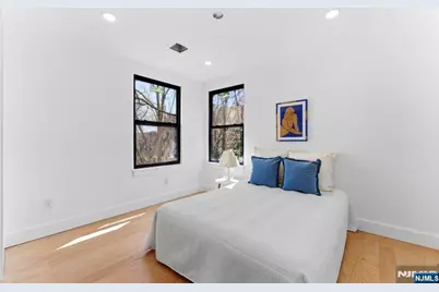 113 Oak Street, Jersey City, NJ 07304 - Photo 24