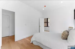 113 Oak St, Jersey City, NJ 07304 - Photo 20