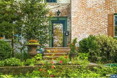 34 Hillside Avenue, Glen Rock, NJ 07452 - Photo 6