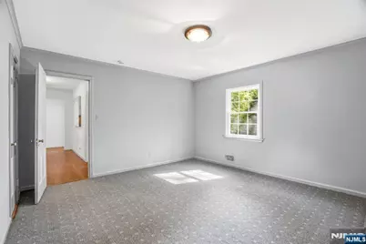 34 Hillside Avenue, Glen Rock, NJ 07452 - Photo 30