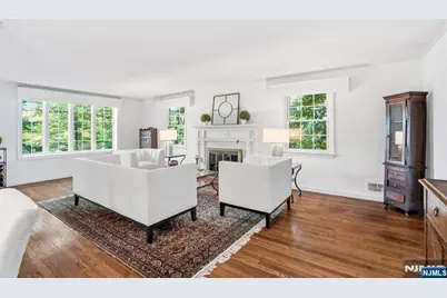 34 Hillside Avenue, Glen Rock, NJ 07452 - Photo 8