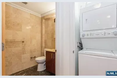 17 Meadow Road 302 #302, Rutherford, NJ 07070 - Photo 16