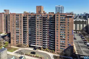 10 Huron Ave 8J, Jersey City, NJ 07306 - Photo 26