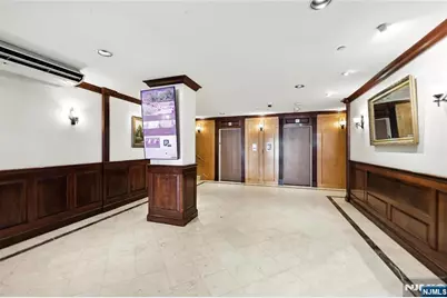 10 Huron Avenue 8J #8J, Jersey City, NJ 07306 - Photo 28