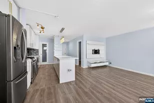 10 Huron Ave 8J, Jersey City, NJ 07306 - Photo 6