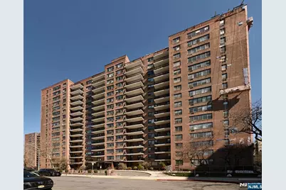 10 Huron Avenue 8J #8J, Jersey City, NJ 07306 - Photo 24