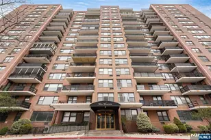 10 Huron Ave 8J, Jersey City, NJ 07306 - Photo 32