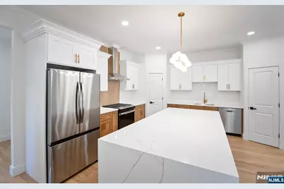 496 Central Avenue, Carlstadt, NJ 07072 - Photo 6